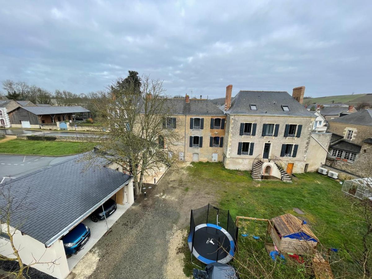Petit Gite Avec Terrasse Thouarcé Exteriör bild